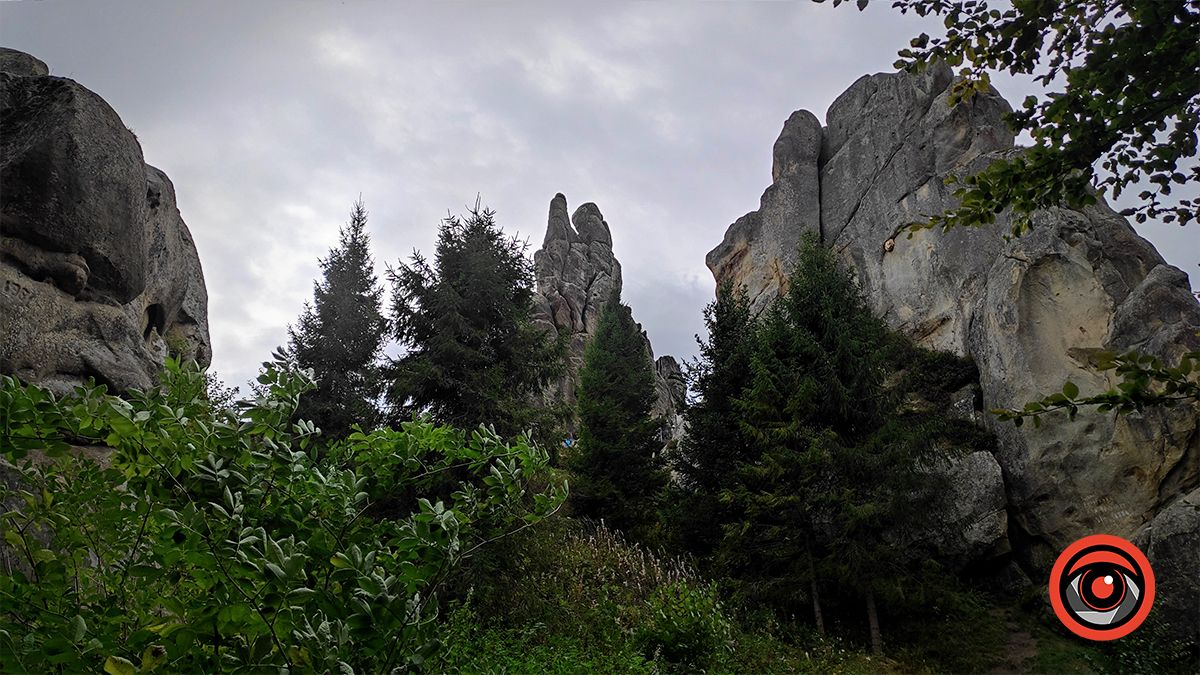 Мандруємо разом: фотоекскурсія до унікальної львівської фортеці Тустань 11