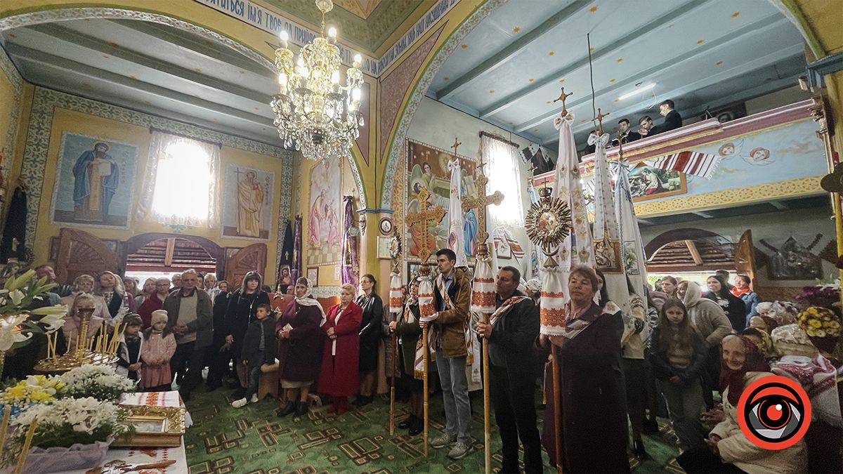 Столітній храм: Владика Петро очолив святкування ювілею церкви св. Дмитрія у селі Годи-Добровідка 11