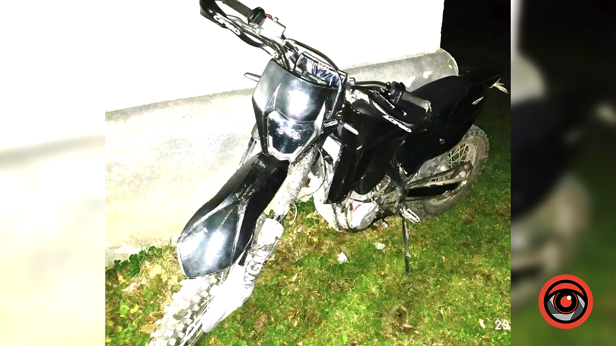 В Отинії невідомий на мотоциклі збив велосипедистку й втік з місця ДТП 1