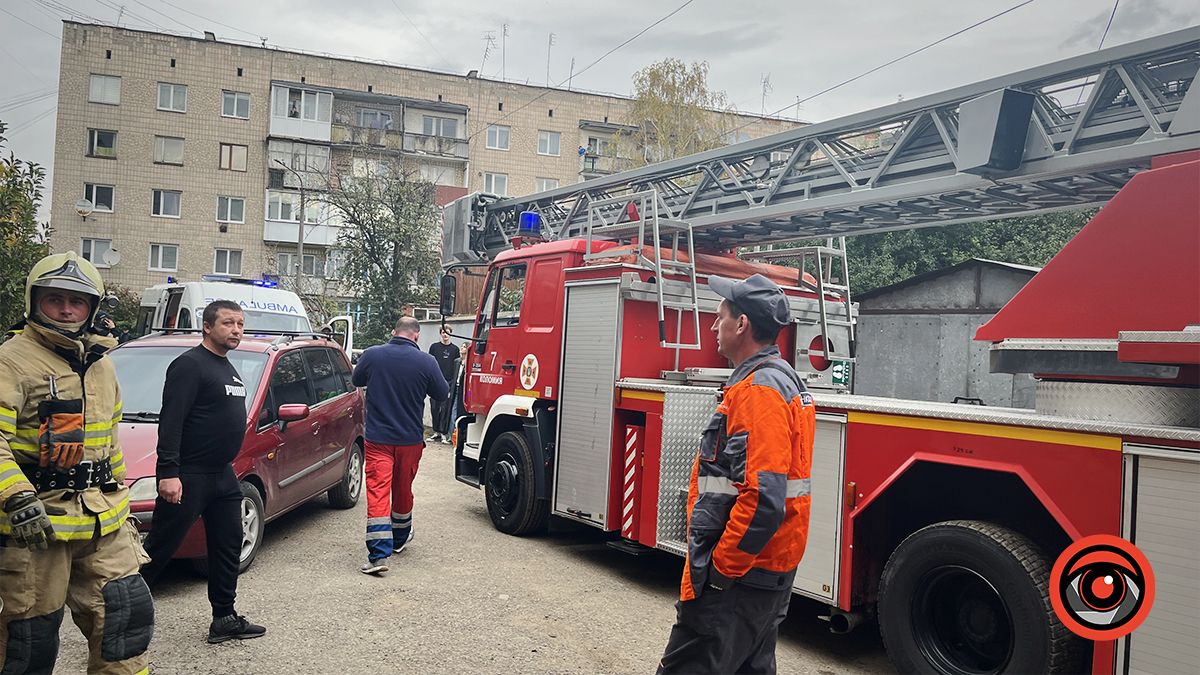 У багатоповерхівці Коломиї вибухнув газ, жінку доправили у лікарню 2