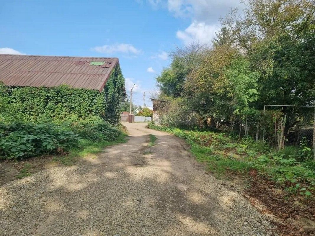 Коломийська міська рада виставила на продаж дві земельні ділянки 2