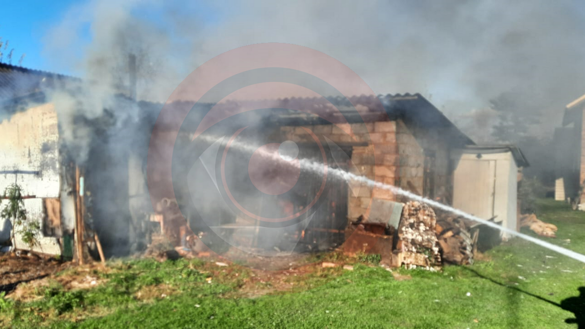 У Коломиї на вулиці Франка палала будівлю 2