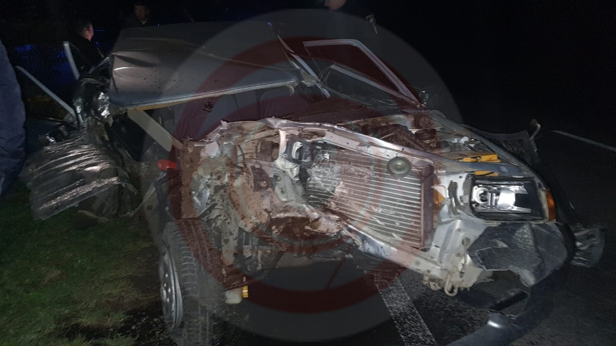 Деталі від поліції щодо вечірньої ДТП на Коломийщині: легковик зіткнувся з трактором 1