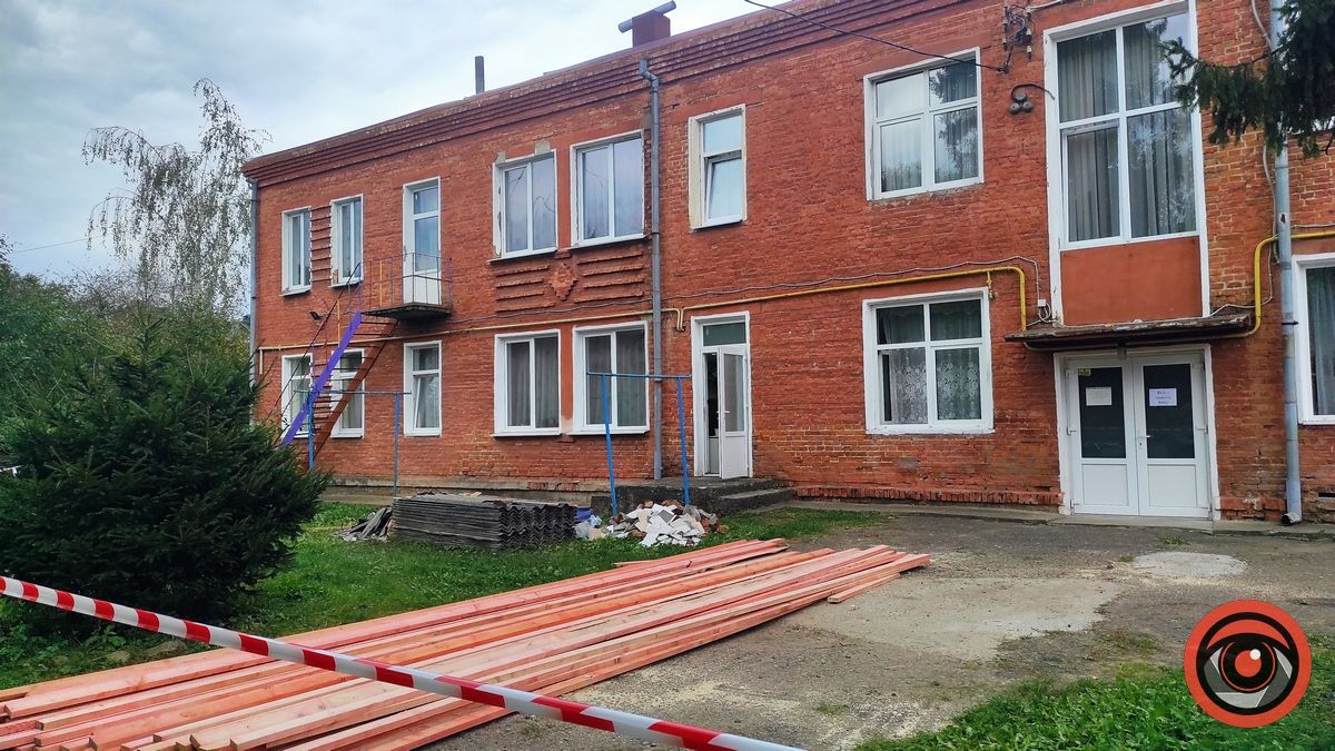 У садочку Коломиї замінюють дах 1