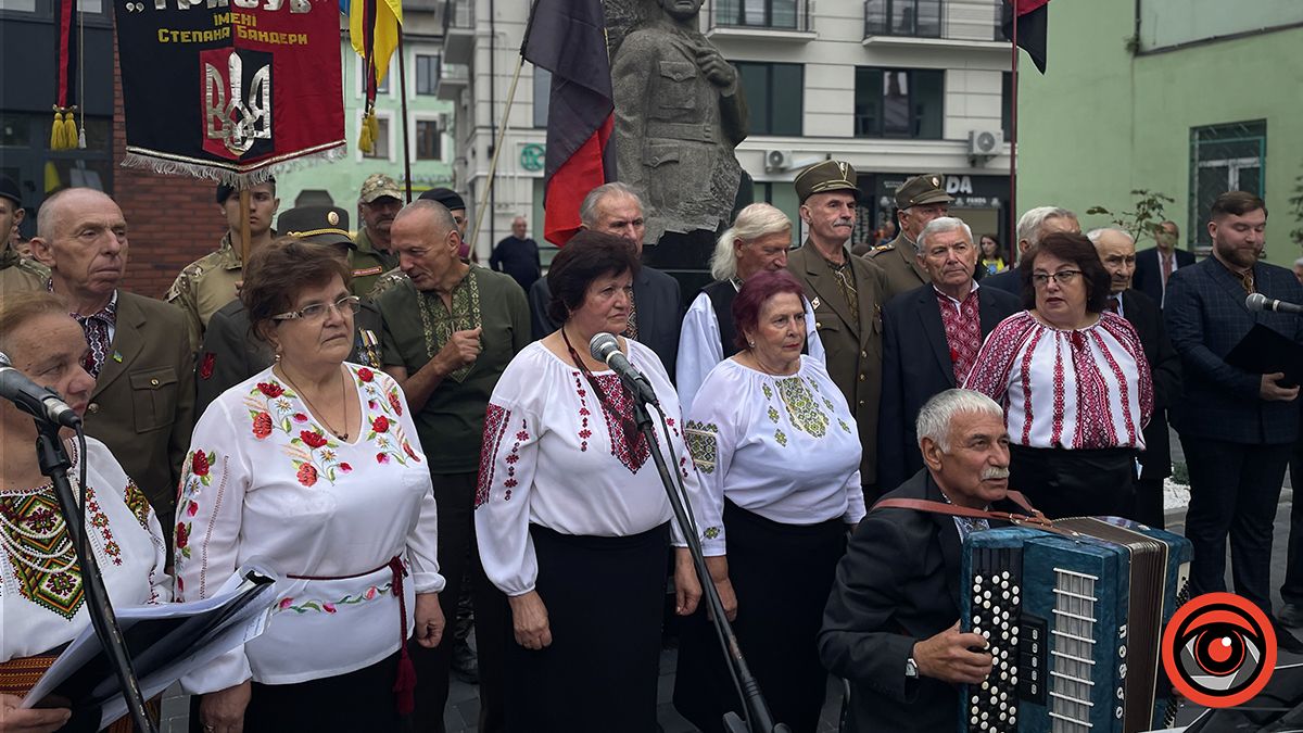 Щемливо й родинно: як минуло Покрови в Коломиї 15