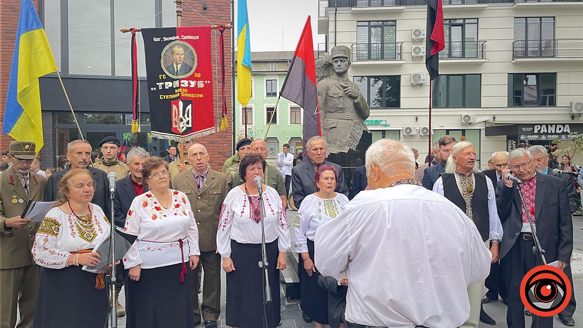 Щемливо й родинно: як минуло Покрови в Коломиї 5