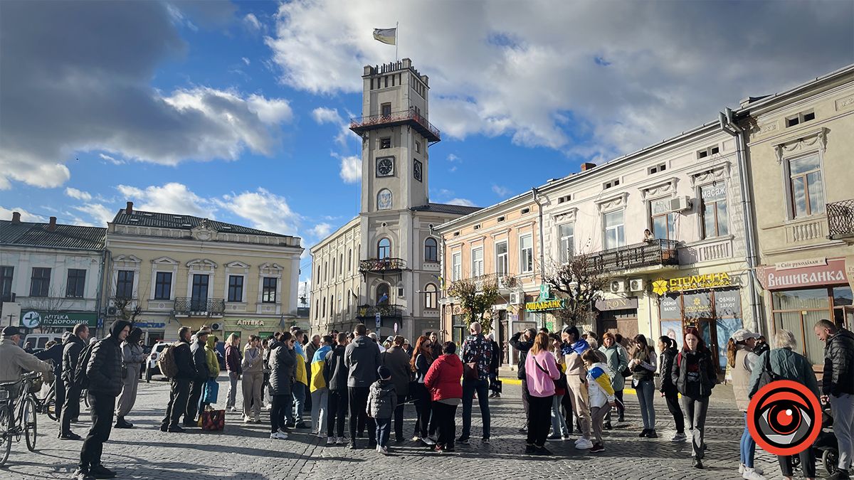 У Коломиї під ратушею знову збиралися активісти: що вирішували?