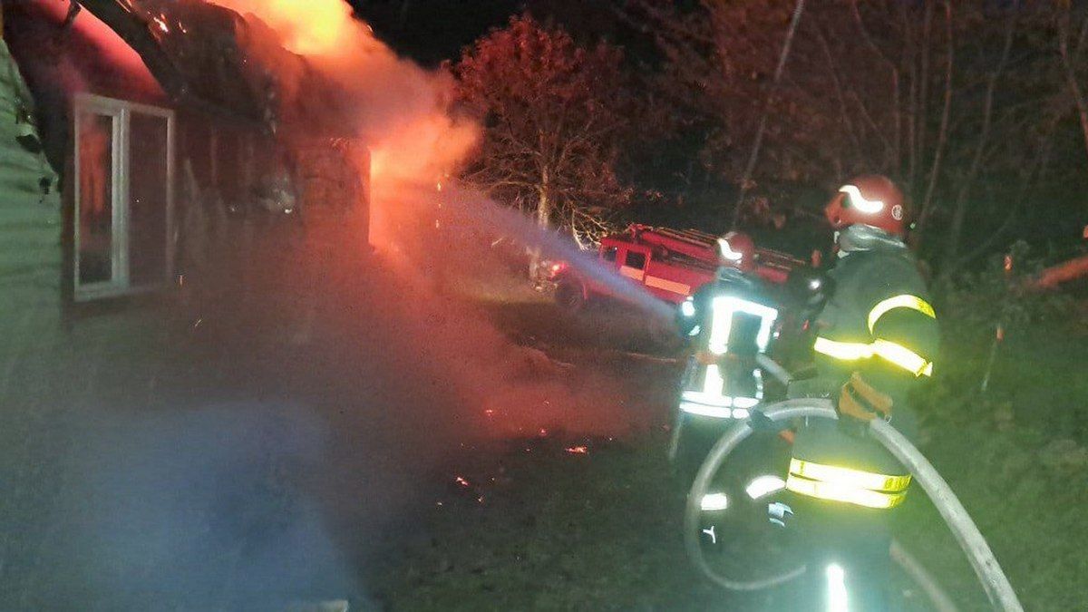 Вночі на Верховинщині горів будинок
