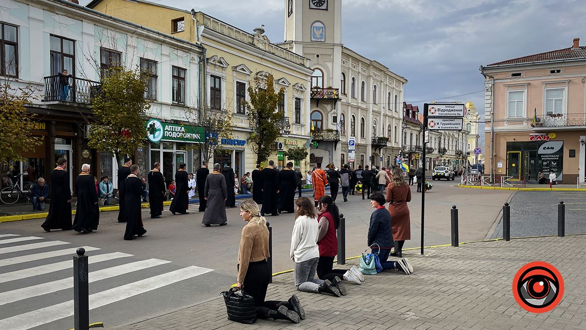У Коломиї прощалися з білоруським добровольцем на позивний "Бахус" 15