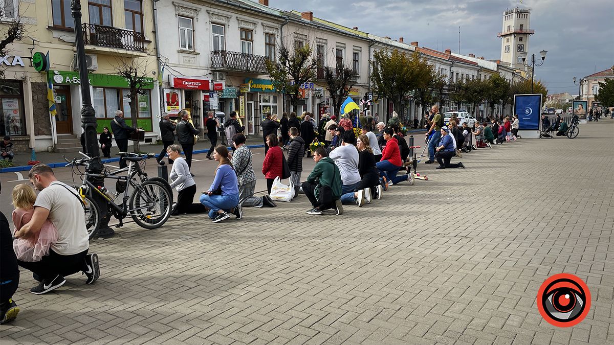 У Коломиї прощалися з білоруським добровольцем на позивний "Бахус" 8