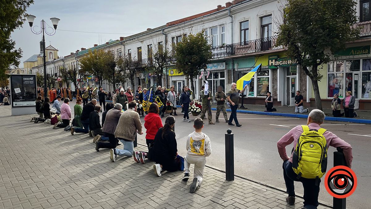 У Коломиї прощалися з білоруським добровольцем на позивний "Бахус" 5