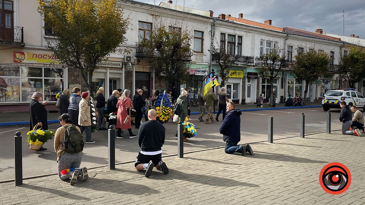 У Коломиї прощалися з білоруським добровольцем на позивний "Бахус" 6