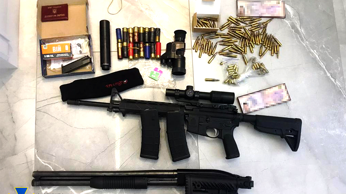 На Прикарпатті СБУ затримала злочинне угрупування рекетирів