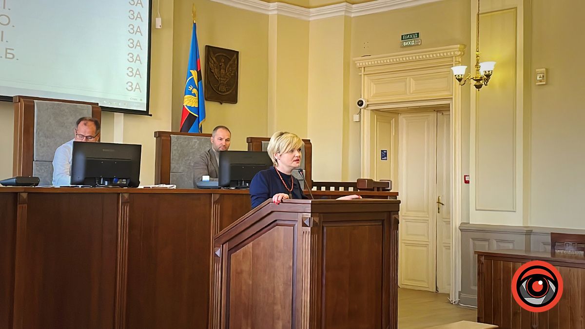 "Дайте спокій вчителям!" | Музиканти Коломиї масово прийшли на сесію 2