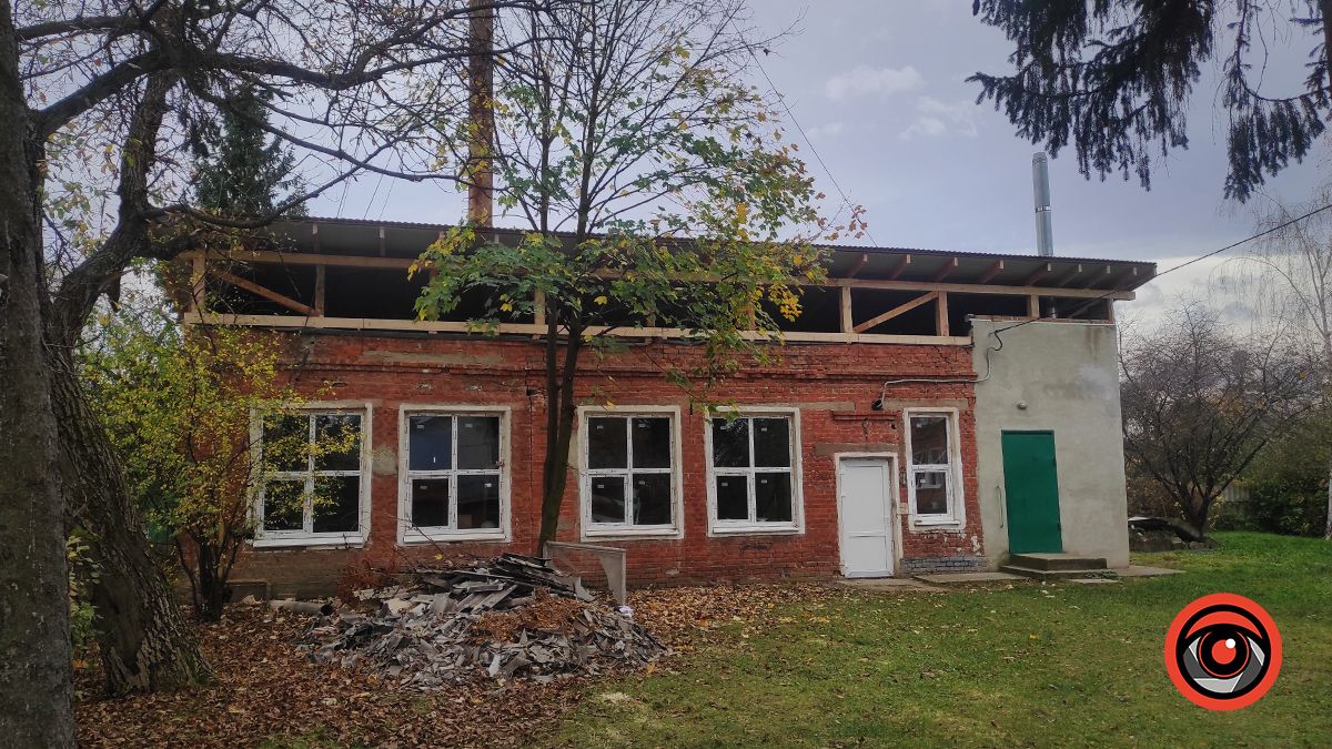 Згідно тендерної закупівлі заміна даху обійдеться бюджету міста в 1 926 108 грн.