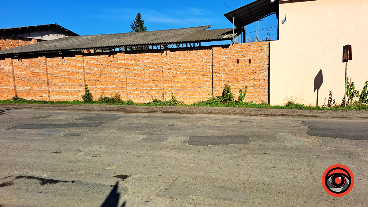 Дочекалися: у Сопові проводять ямковий ремонт дорожнього покриття