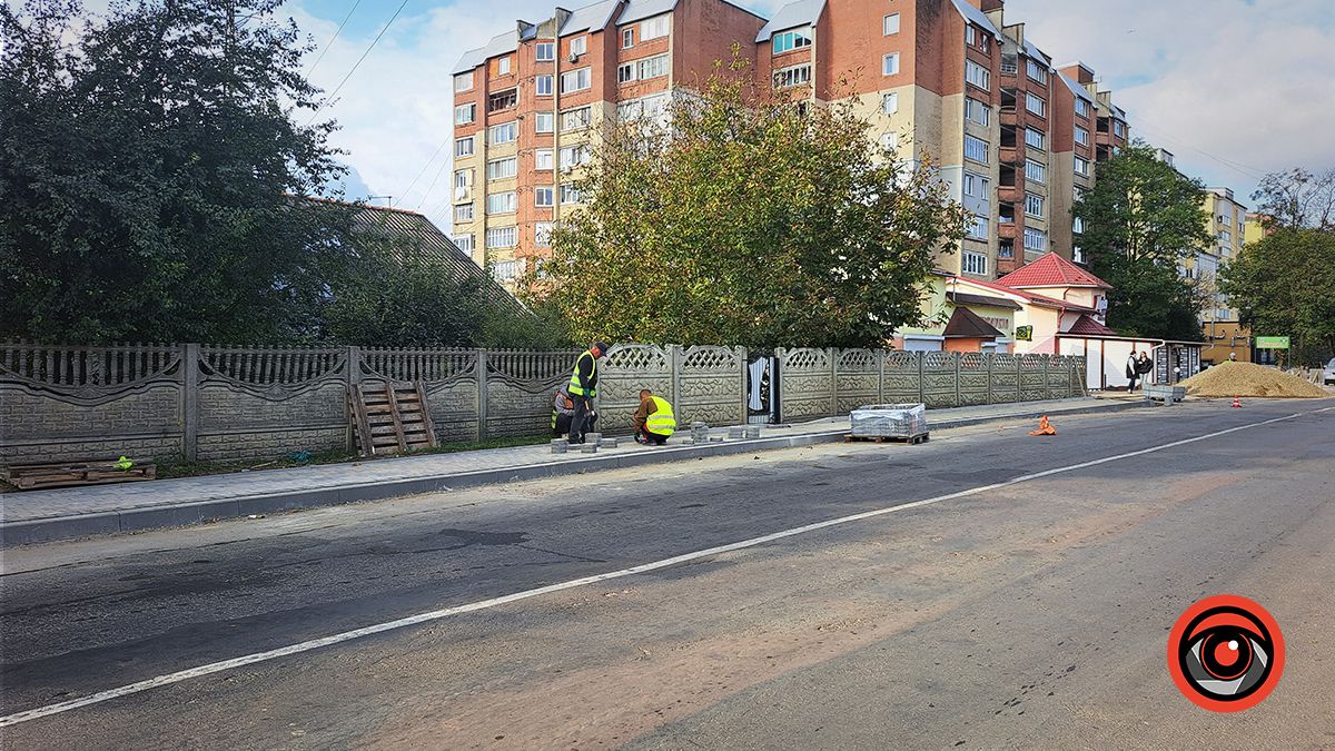 Ремонт тротуарів вул. Мазепи розпочали зі сторони в'їзду в Коломию 4