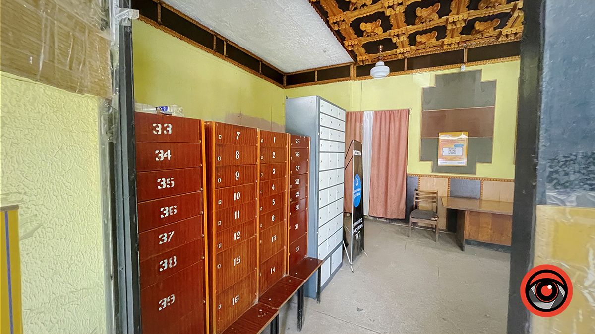 Депресивний совок: як виглядає одне з відділень Укрпошти у Коломиї 2