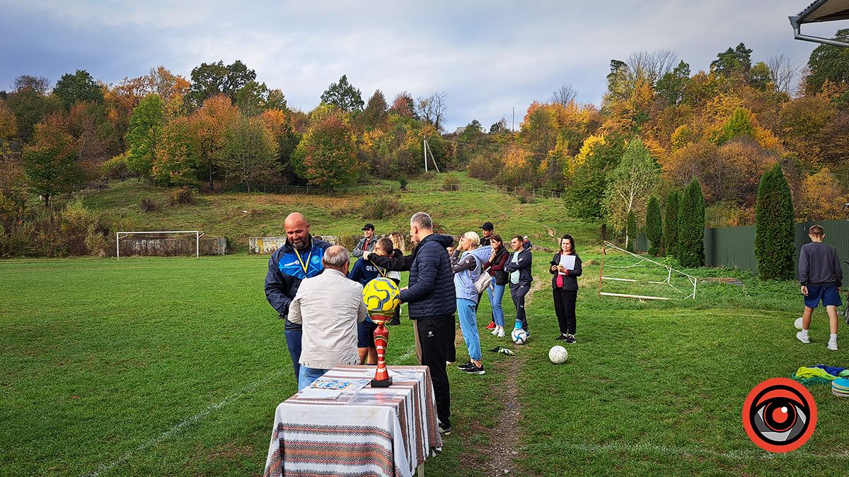 Коломийський ФК "Варатик" став чемпіоном Коломийського району у віковій категорії Ю-13.