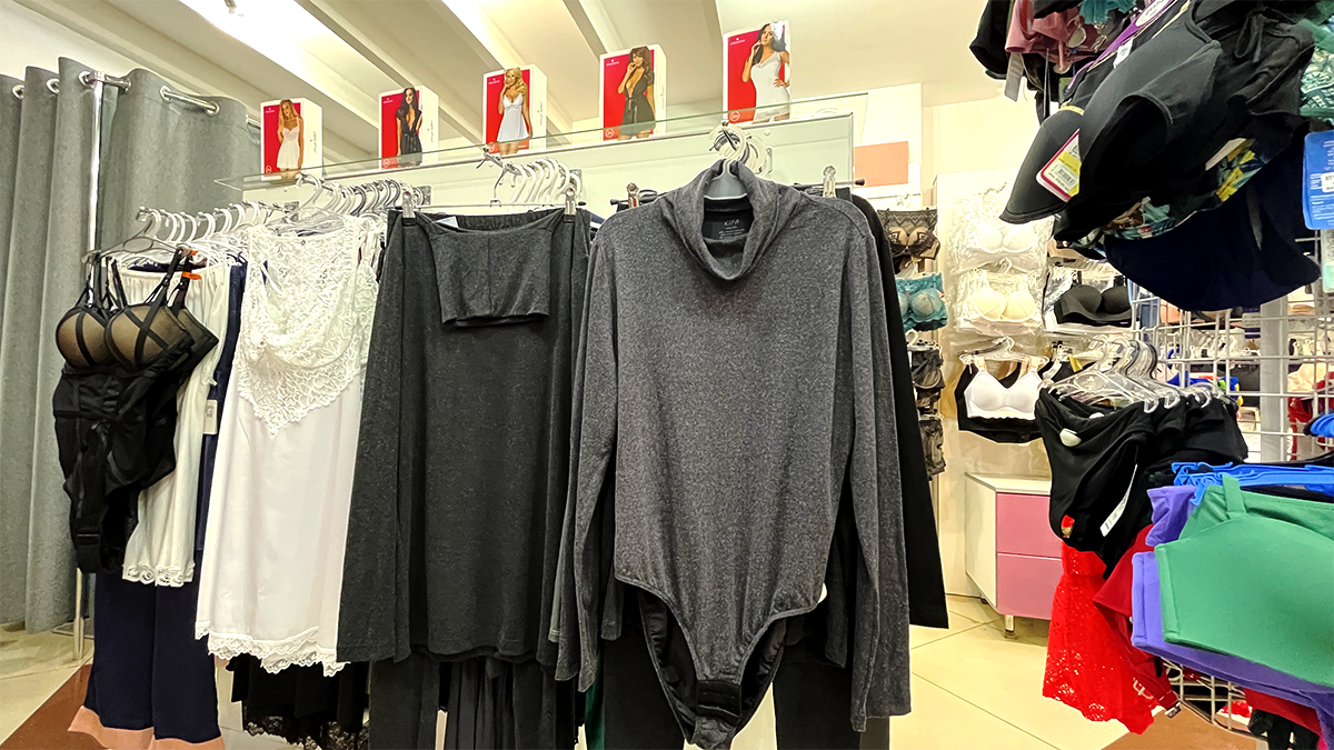 Естетичне спіднє, зручний одяг для дому й термобілизна: магазин "Віола" на Театральній 28/5 7