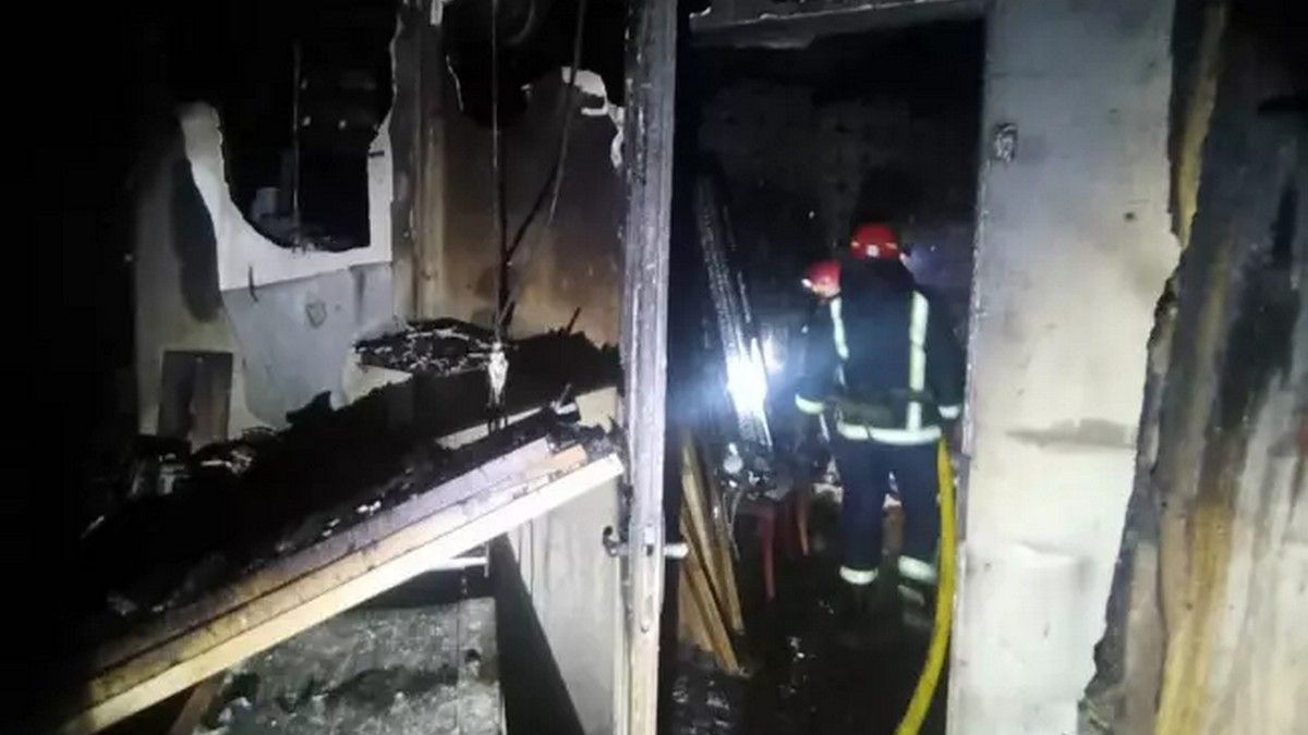 Ввечері на Надвірнянщині гасили пожежу