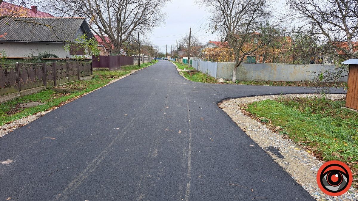 У Королівці Коломийської громади майже повністю заасфальтували вулицю Заводську 2