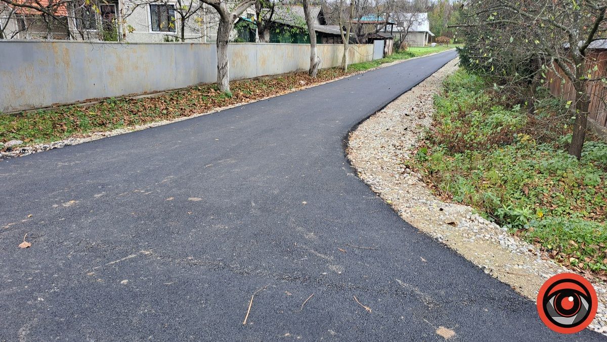 У Королівці Коломийської громади майже повністю заасфальтували вулицю Заводську 3