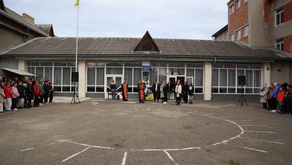 У Коломиї відкрили меморіальну дошку Андрію Ткаченку 2