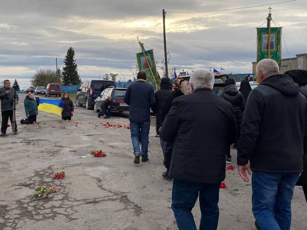 На Городенківщині попрощались із сержантом Миколою Завадою 2