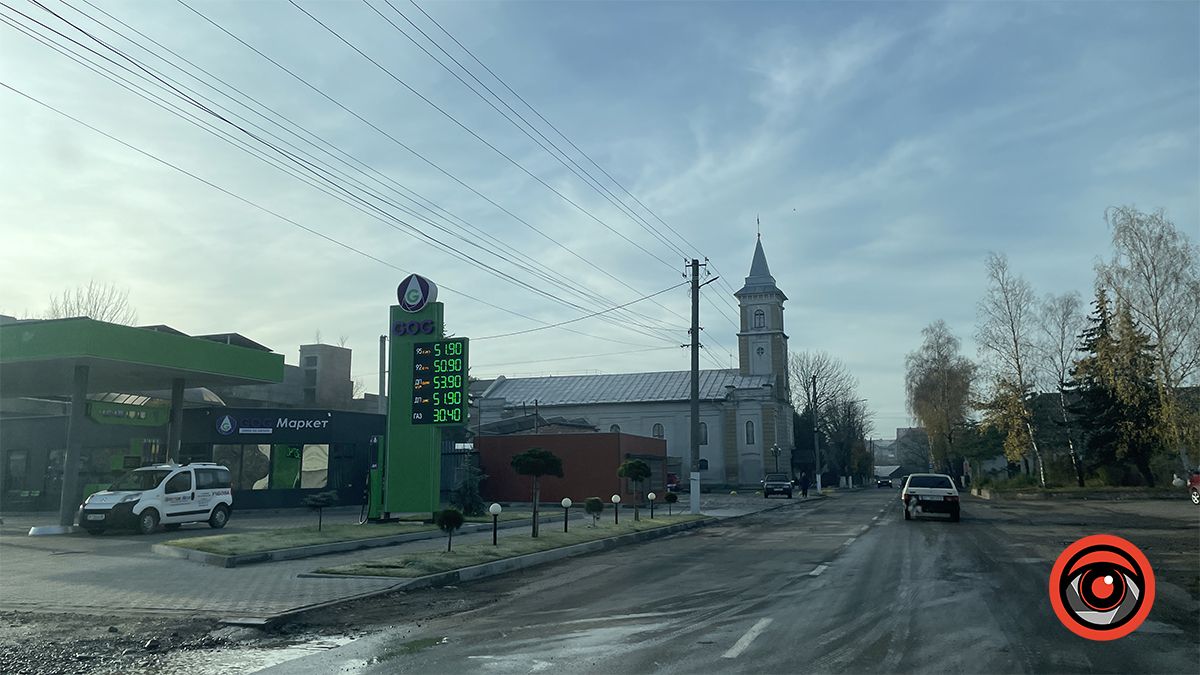 Ціни на автогаз злетіли, а дизель подешевшав: ситуація на АЗС Коломиї 10 листопада 3