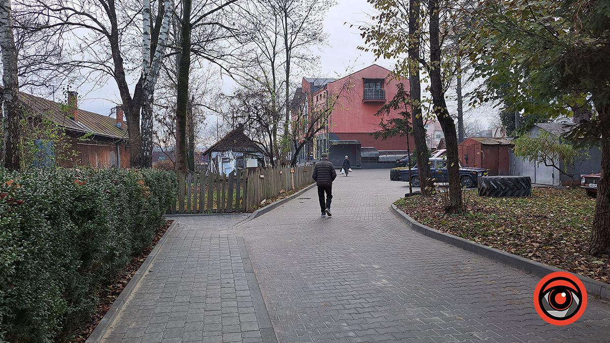 У Коломиї в мікрорайоні Бандери відремонтували міжбудинкові заїзди за понад 5 млн грн 8