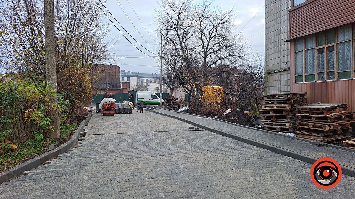 У Коломиї в мікрорайоні Бандери відремонтували міжбудинкові заїзди за понад 5 млн грн 2