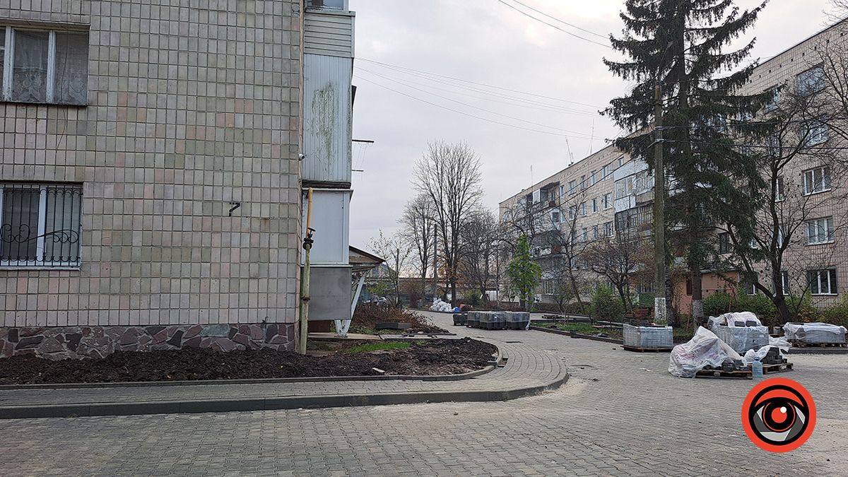 У Коломиї в мікрорайоні Бандери відремонтували міжбудинкові заїзди за понад 5 млн грн 3