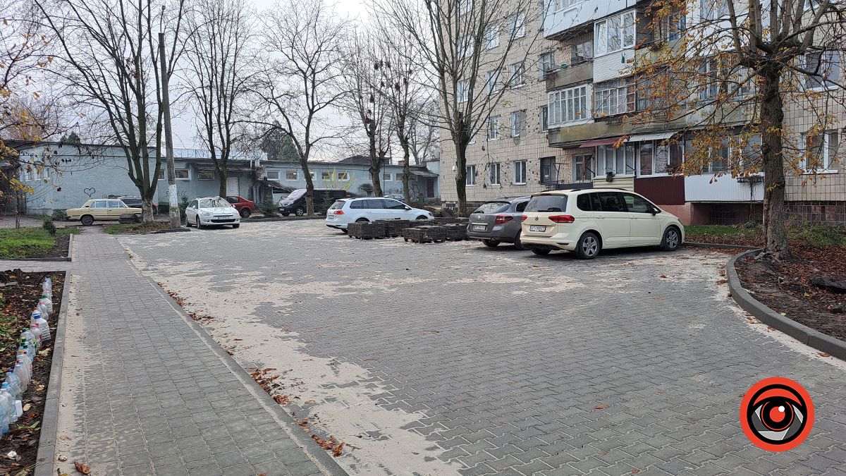 У Коломиї в мікрорайоні Бандери відремонтували міжбудинкові заїзди за понад 5 млн грн 15