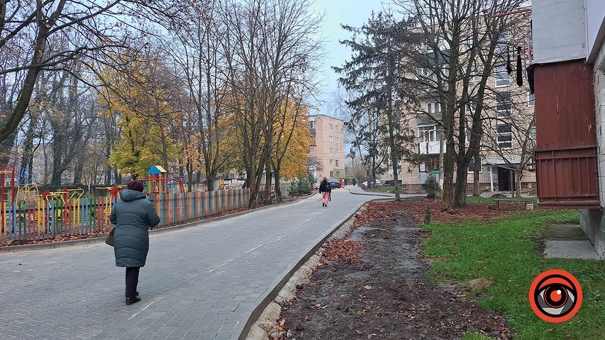 У Коломиї в мікрорайоні Бандери відремонтували міжбудинкові заїзди за понад 5 млн грн 14