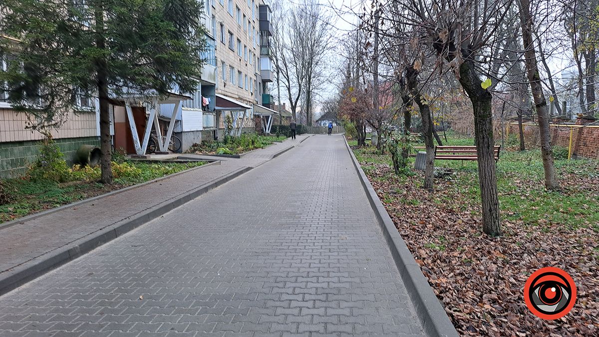 У Коломиї в мікрорайоні Бандери відремонтували міжбудинкові заїзди за понад 5 млн грн 11