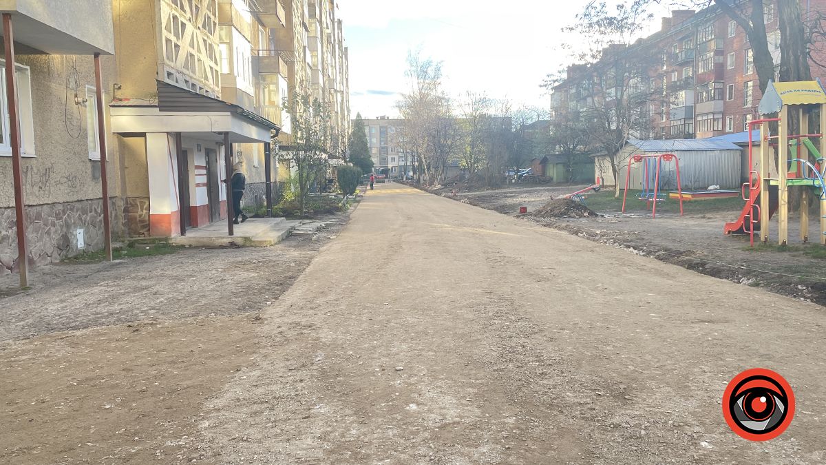 У Коломиї на вул. Заньковецької ремонтують проїзди, вартість – майже 3,5 млн грн 3