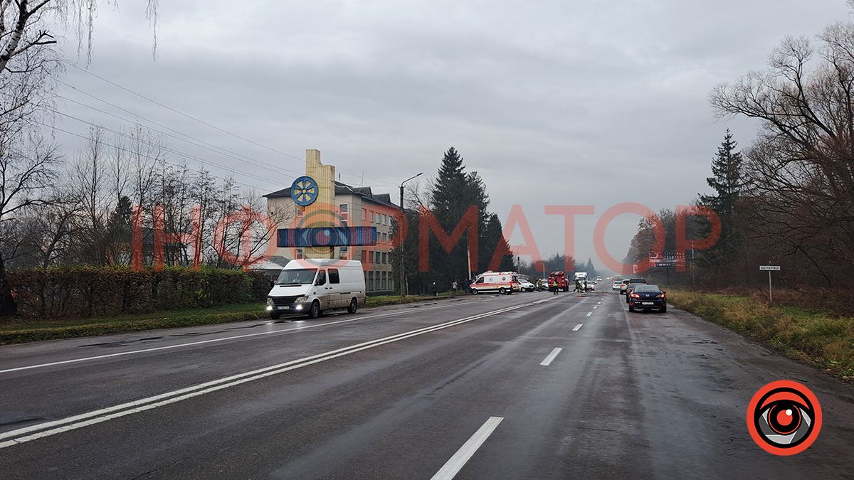 Під Коломиєю трапилась масштабна ДТП з потерпілими 1