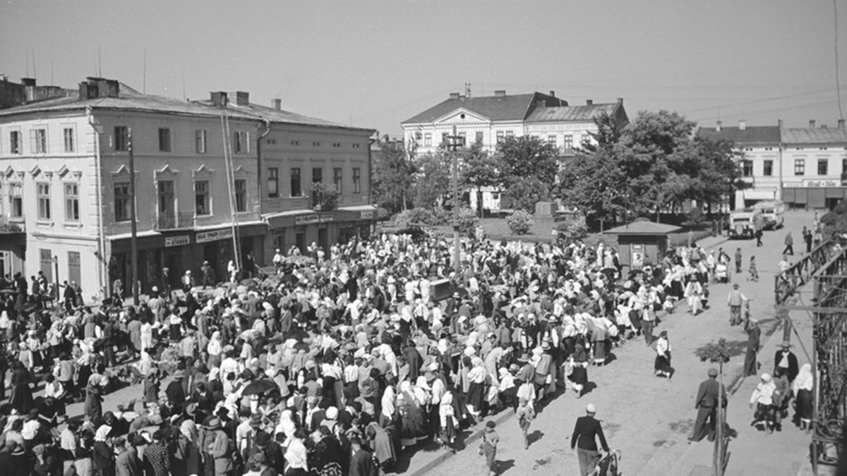 Розфарбовуємо минуле: давні фото Коломиї в кольорі 21