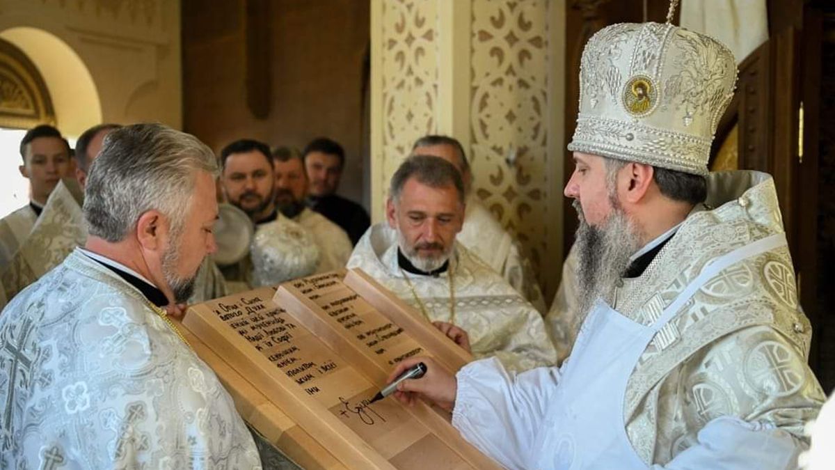 Косівський іконостас з тризубами тепер прикрашає храм на Одещині 3