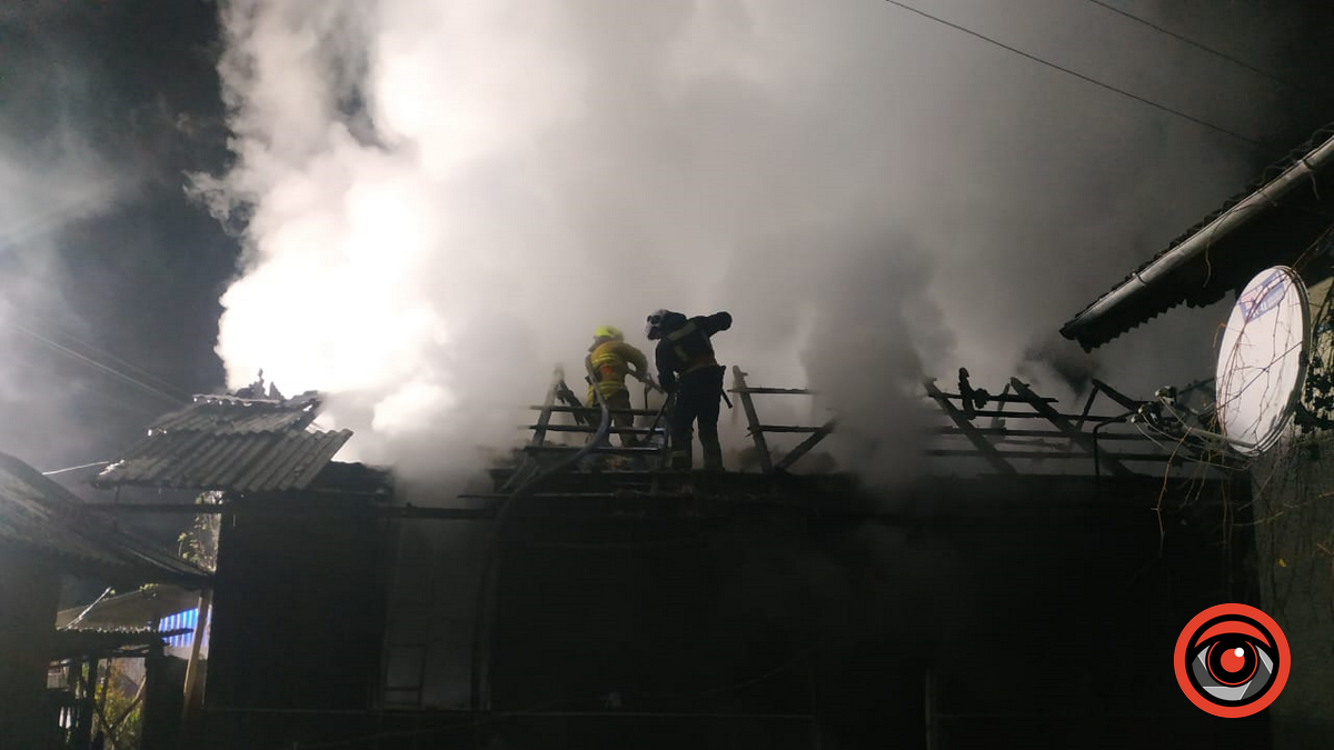 На Коломийщині палав будинок 4