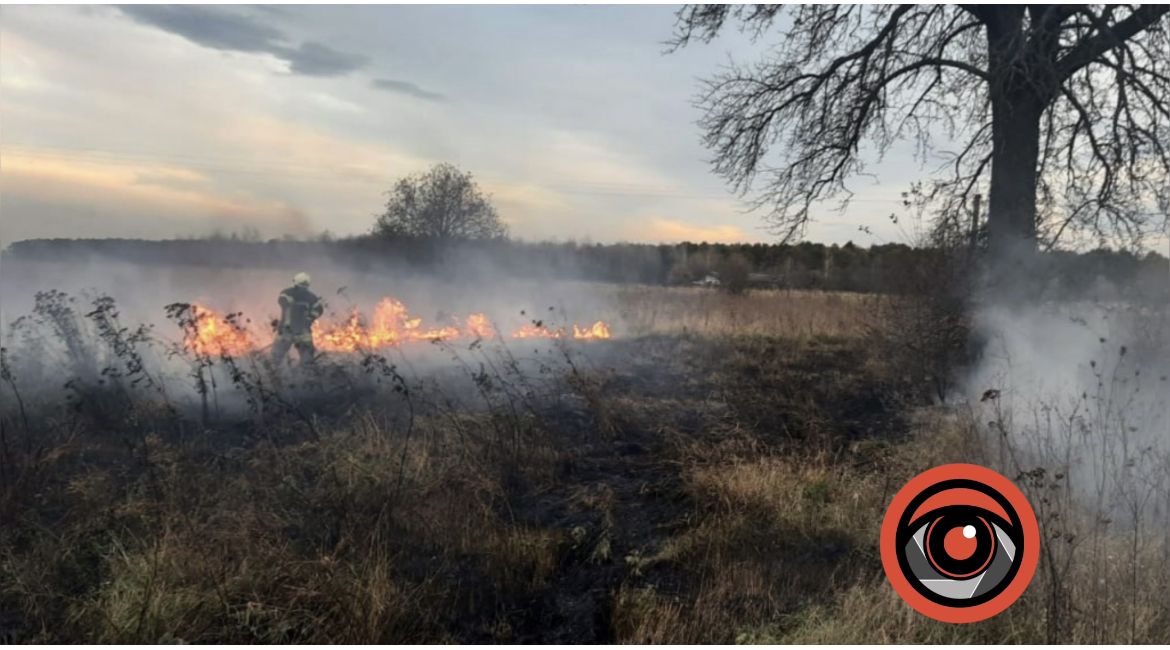 На Коломийщині гасили пожежу