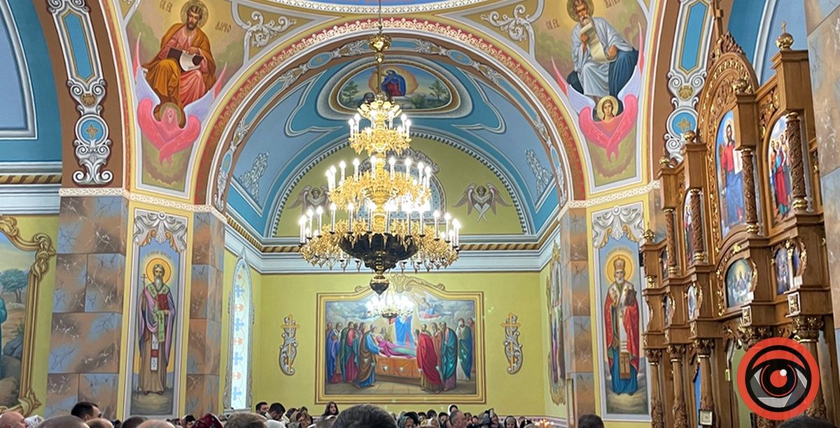 У селі Велика Кам'янка на Коломийщині освятили новий храм 6