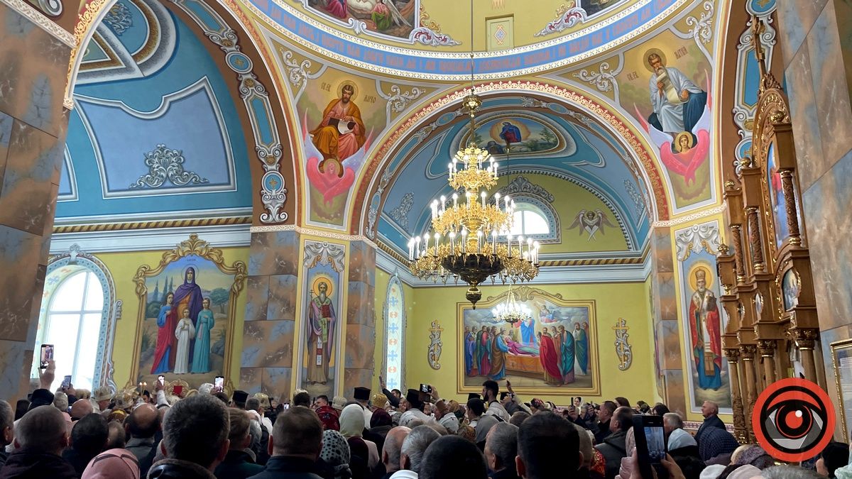 У селі Велика Кам'янка на Коломийщині освятили новий храм 4