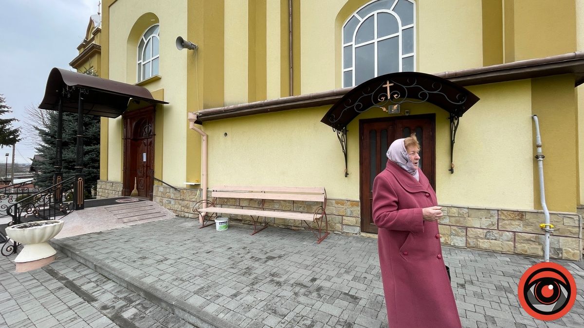 Боржниця у церкві: що кажуть у парафії Обертина про релігійний скандал | ВІДЕО 3
