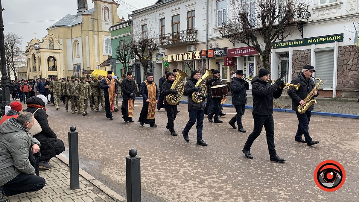 Коломия прощалася із загиблим Героєм Романом Самуляком 6