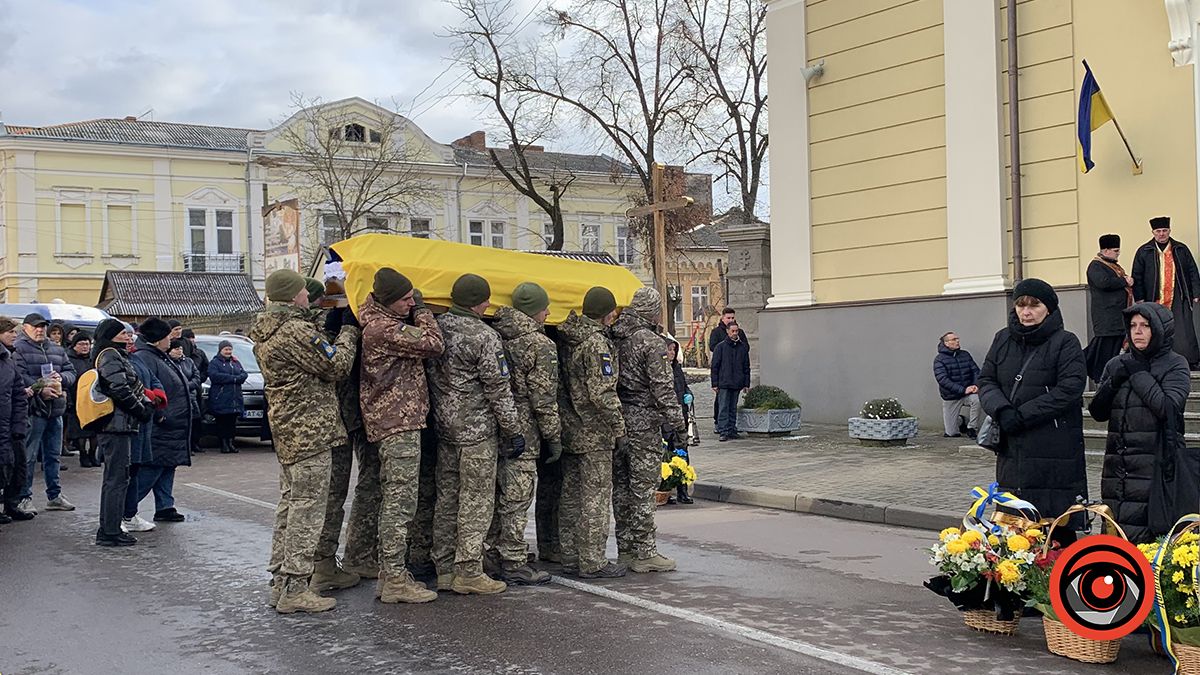 Коломия прощалася із загиблим Героєм Романом Самуляком 12