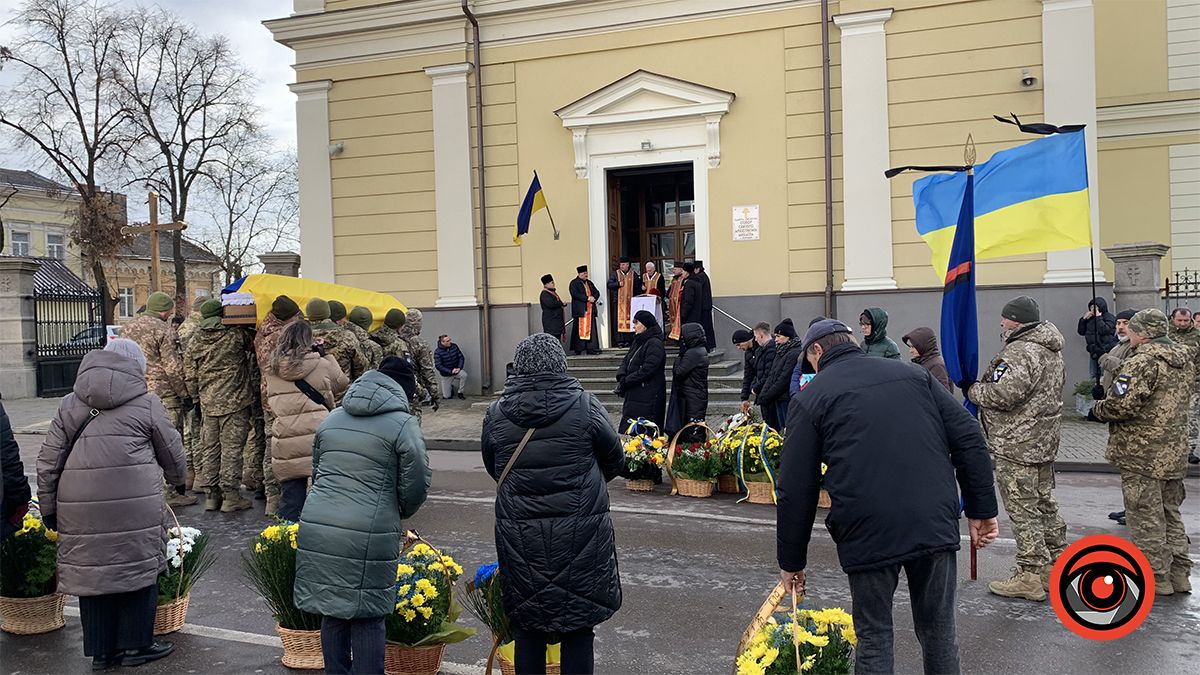 Коломия прощалася із загиблим Героєм Романом Самуляком 13