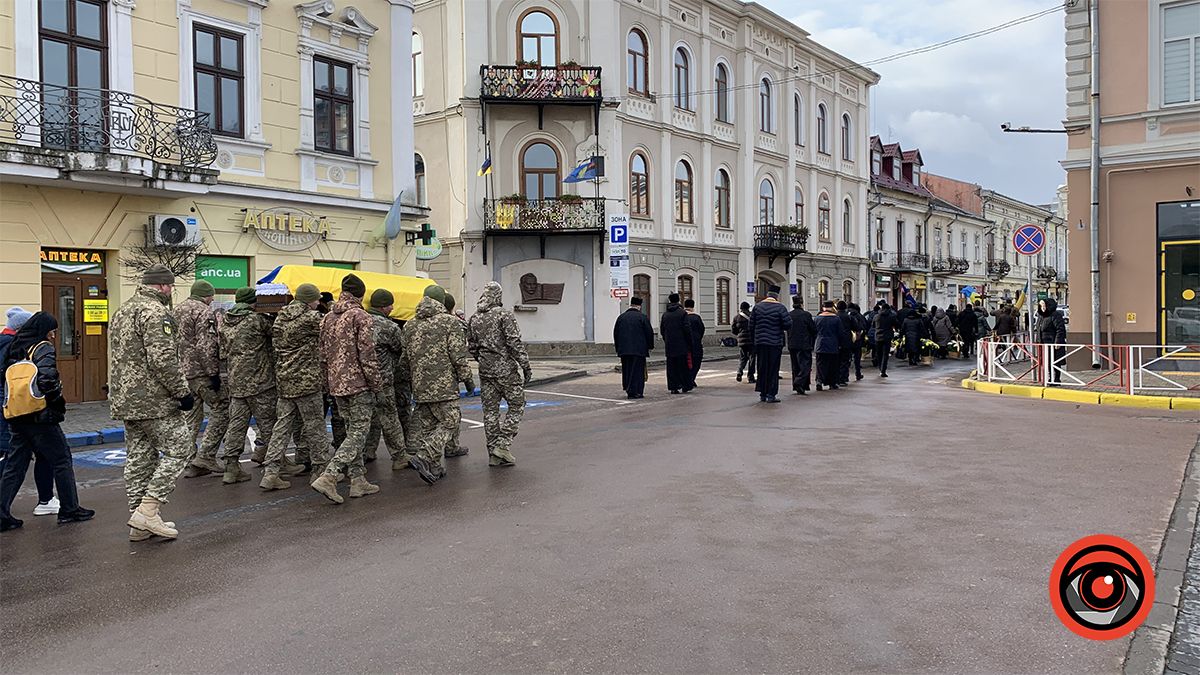 Коломия прощалася із загиблим Героєм Романом Самуляком 2