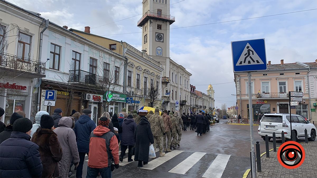 Коломия прощалася із загиблим Героєм Романом Самуляком 3